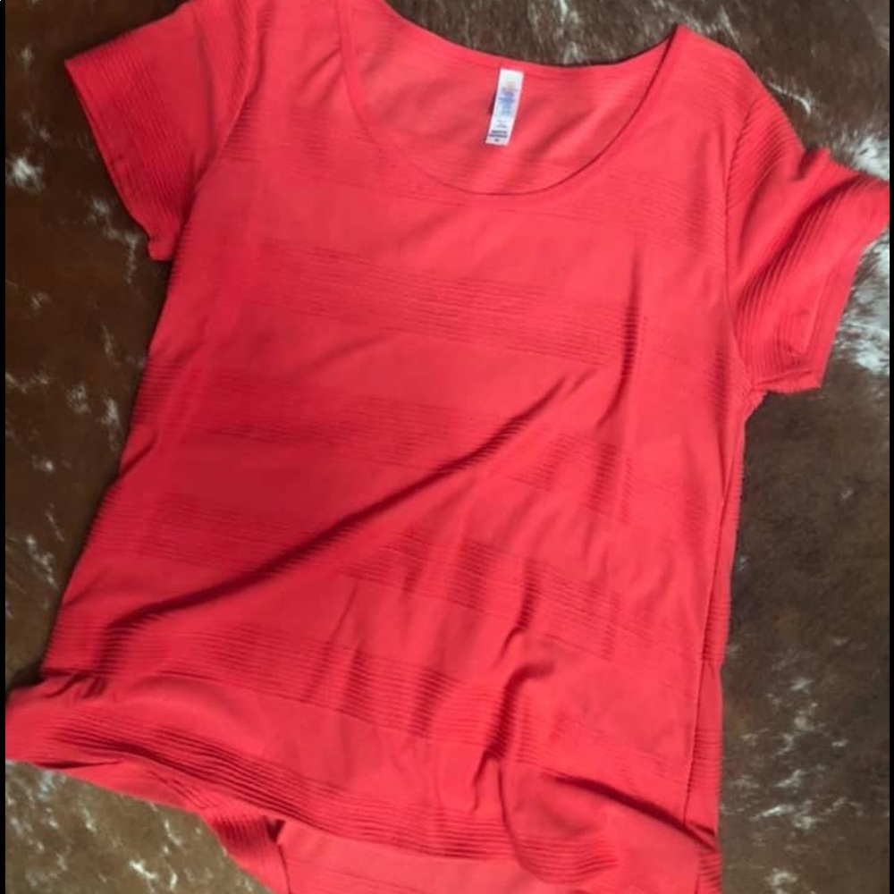 Lularoe t shirt tunic